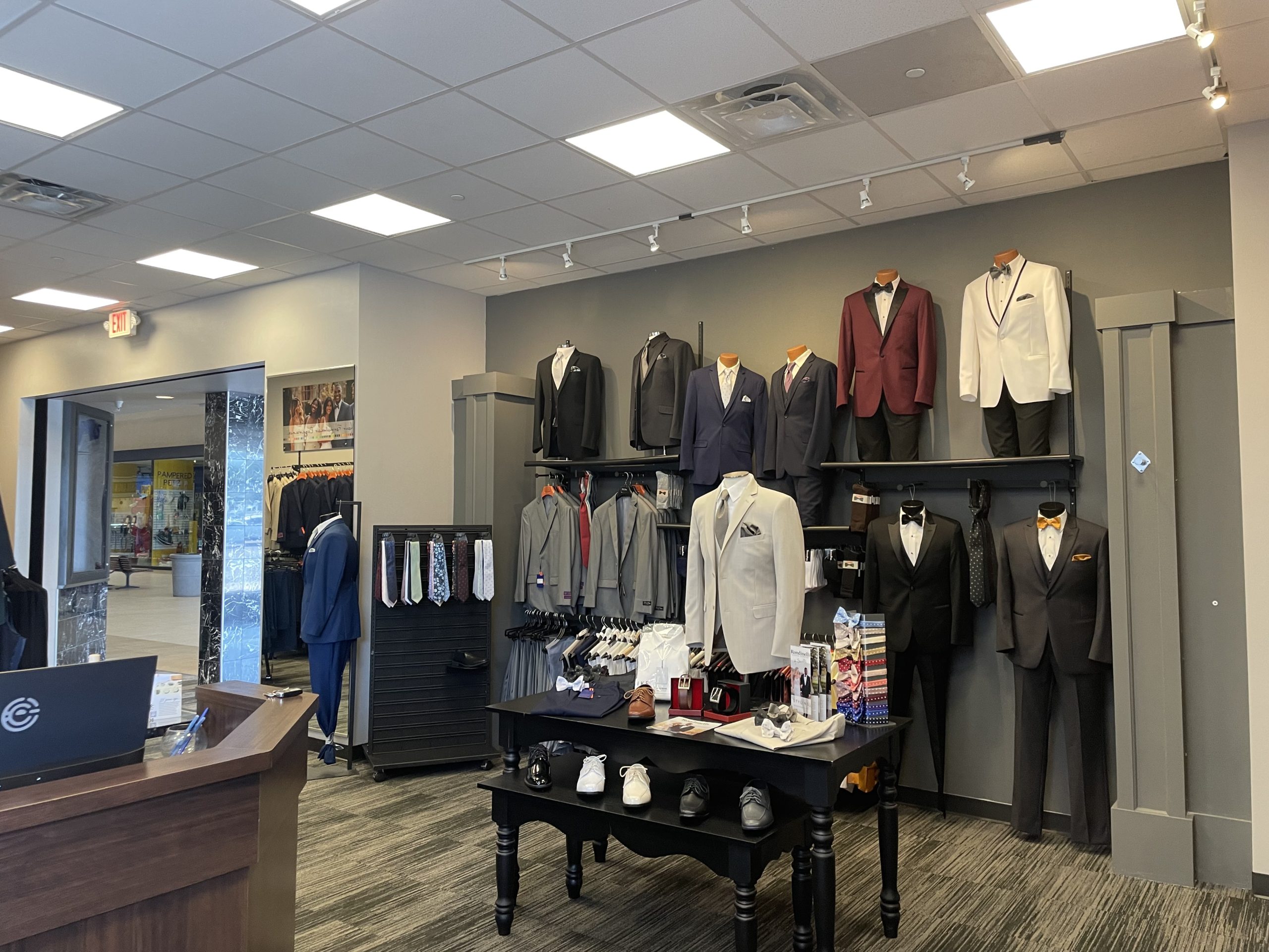 Tuxedo Rental in Niles, Ohio Tuxedo Rental in Niles, Ohio